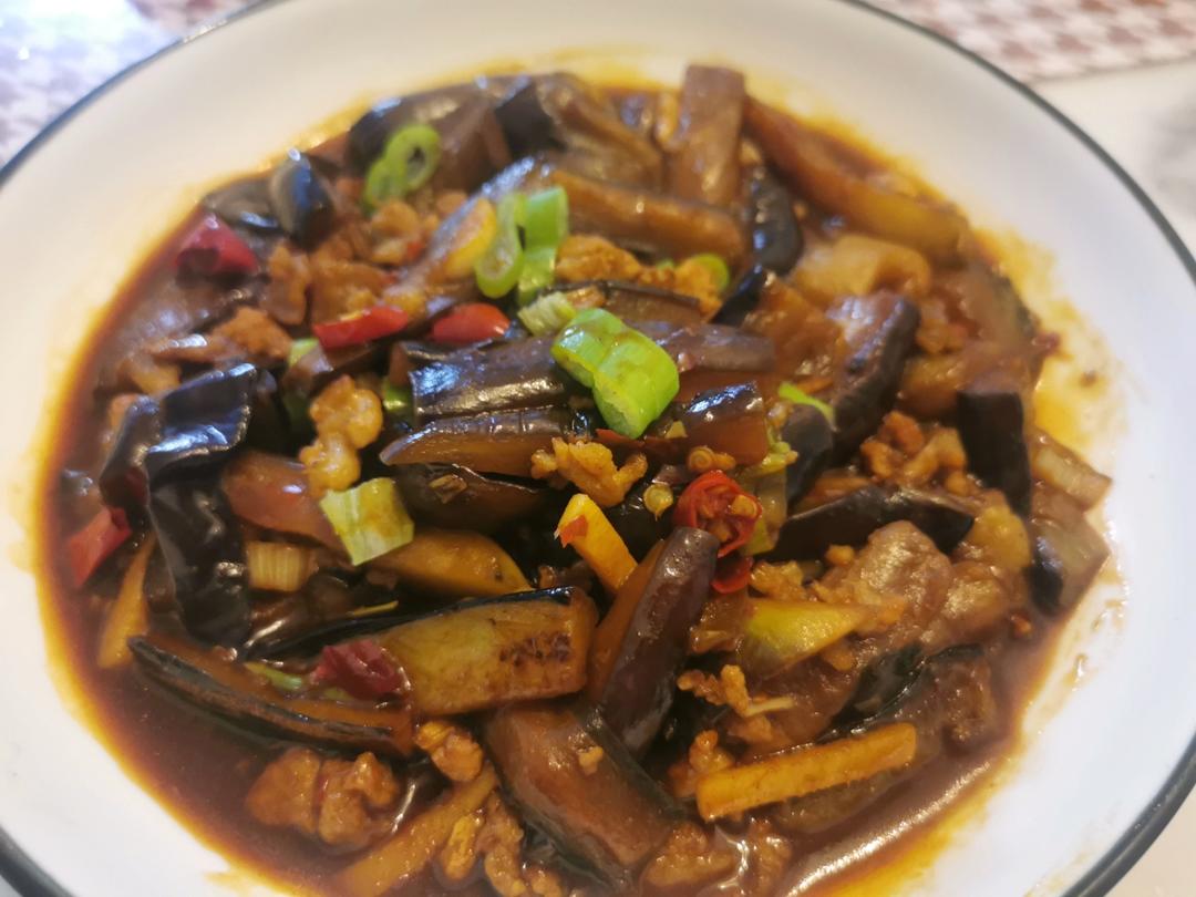 开胃下饭菜！巨简单的家常鱼香茄子煲