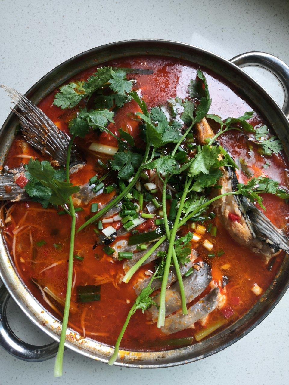 贵州风味酸汤鱼——三天不吃酸，走路打蹿蹿