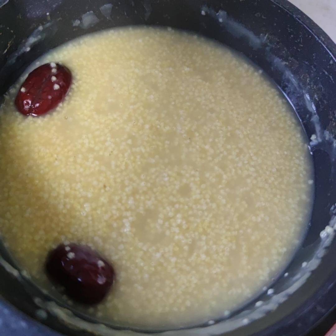 小米粥（小米油飘香）