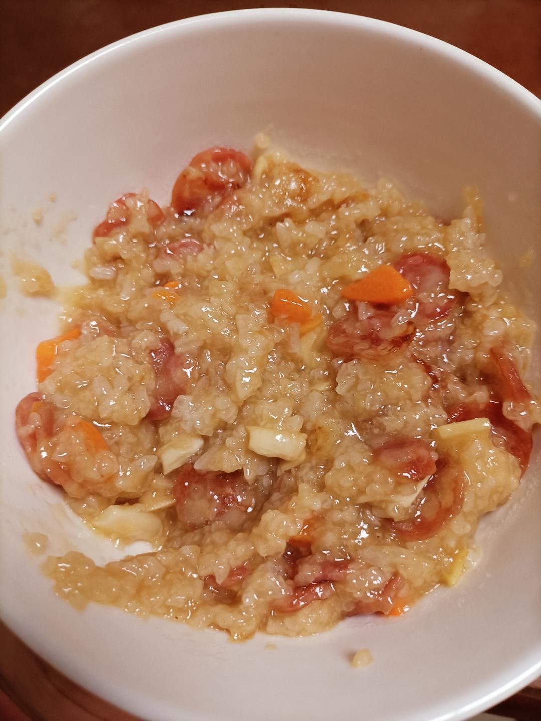 电饭煲焖腊味糯米饭