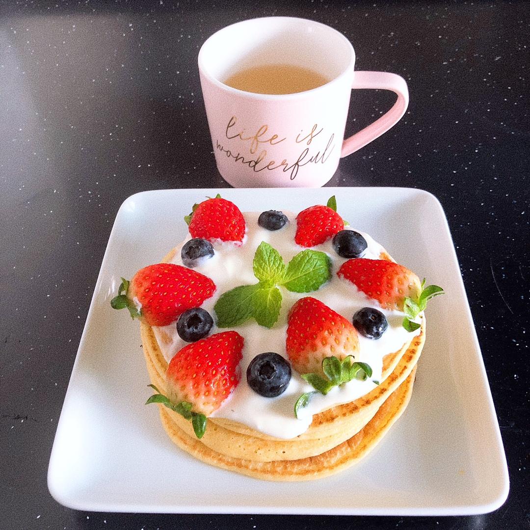 【减脂早餐】无油香蕉松饼（超简单）