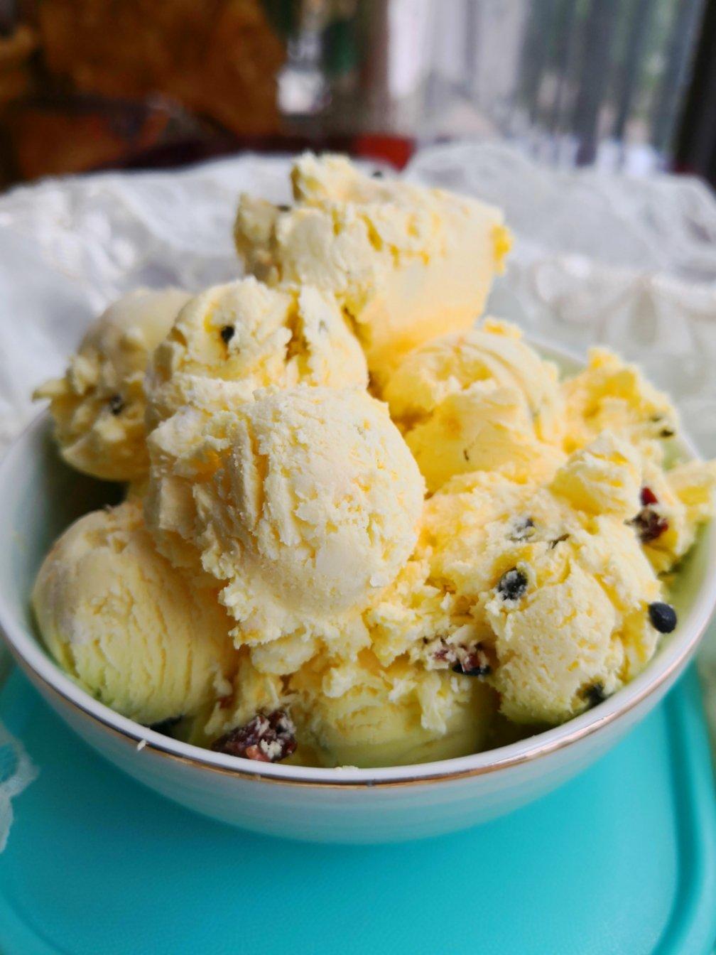 自制冰淇淋（懒人版无需搅拌的冰淇淋）