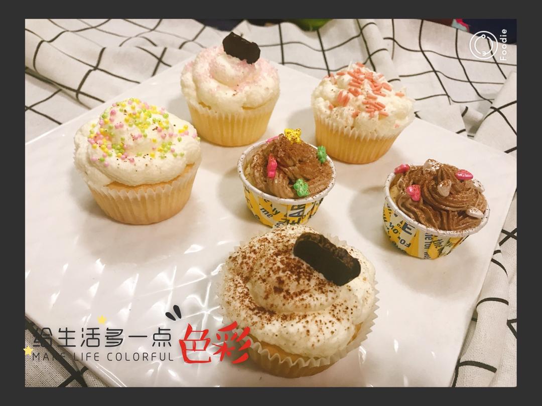 原味海绵纸杯蛋糕（非常适合裱花、盖糖皮的cupcake方子）