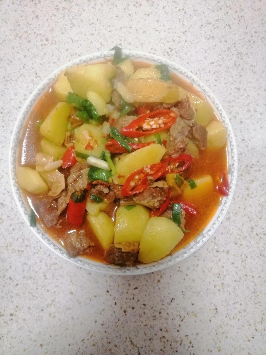 土豆炖牛腩