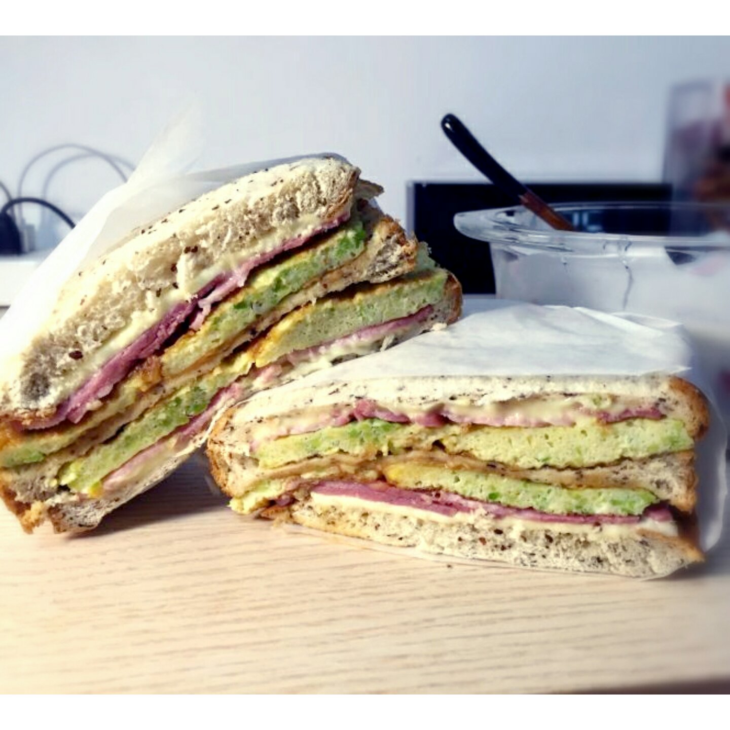 如何做超厚的沼三明治~详细tip！牛油果鸡蛋午餐肉三明治~