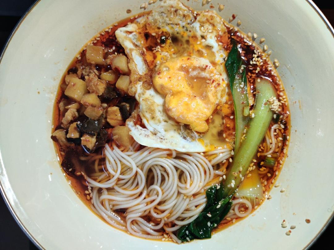 酸汤面