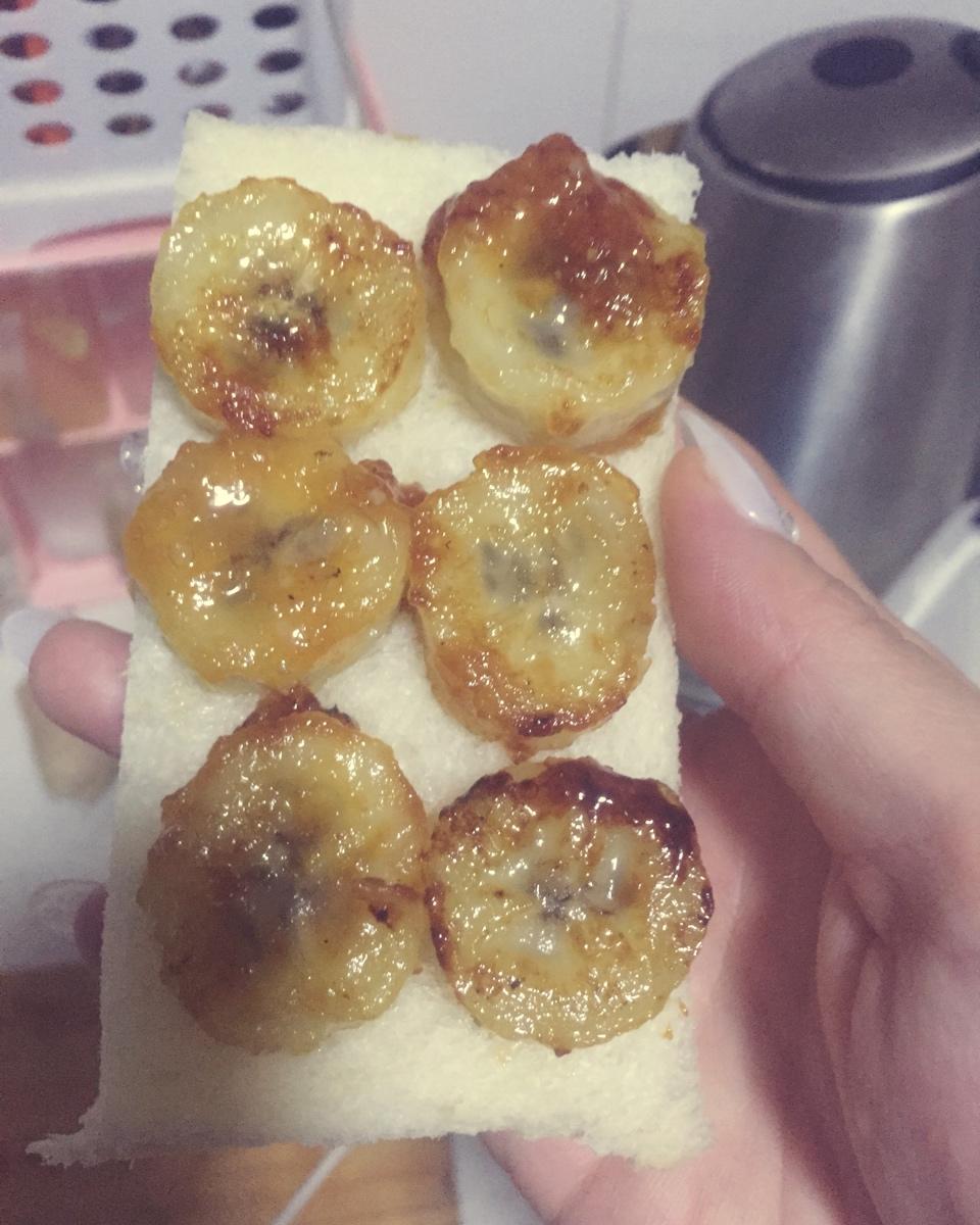 烤香蕉花生吐司
