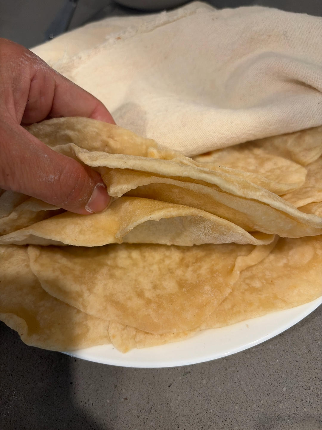 牛油自制大尺寸面粉饼 tortillas