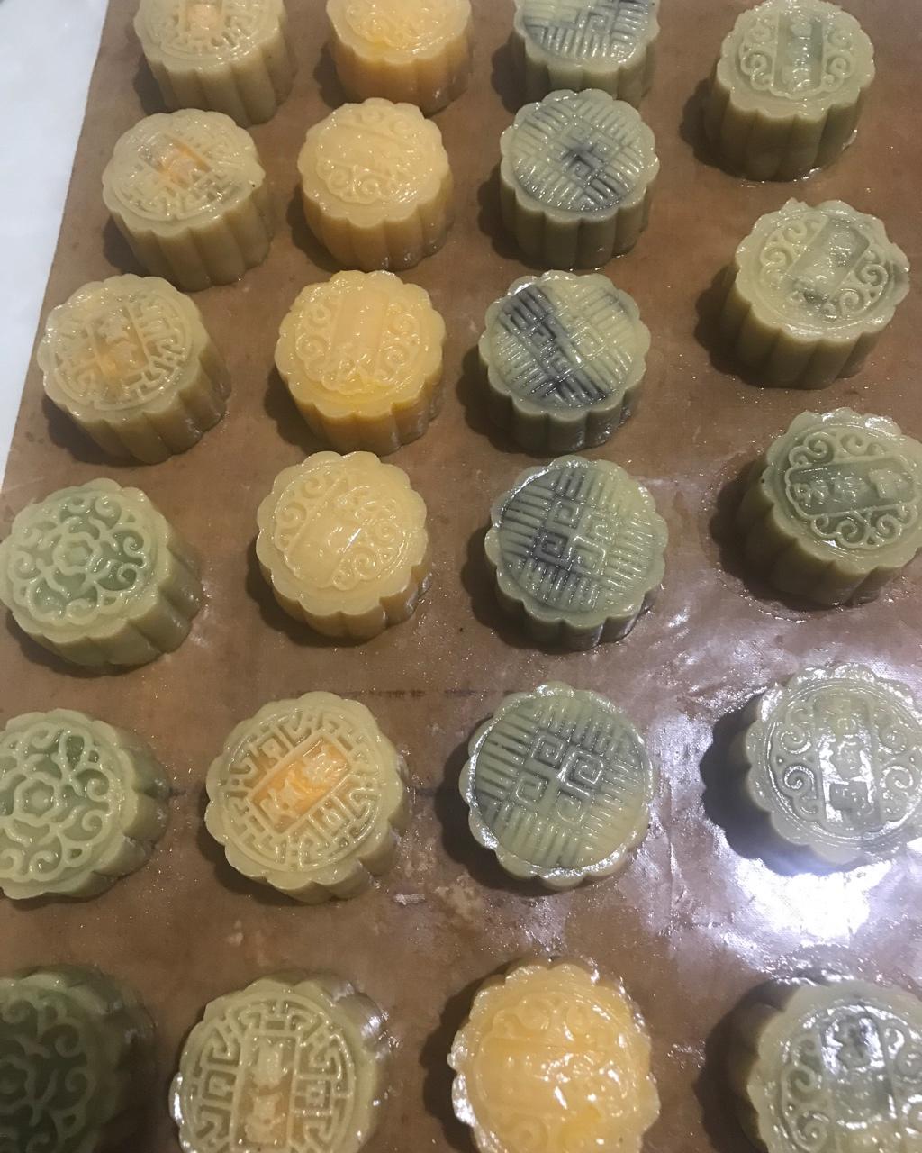 广式月饼——蛋黄莲蓉月饼