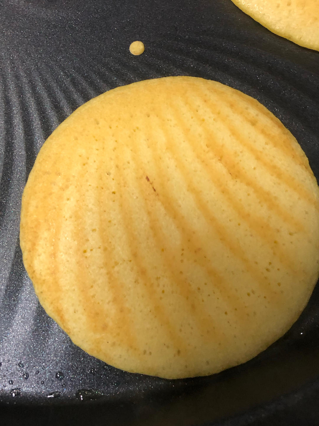 玉米面松饼，早起5分钟搞定，又软又健康