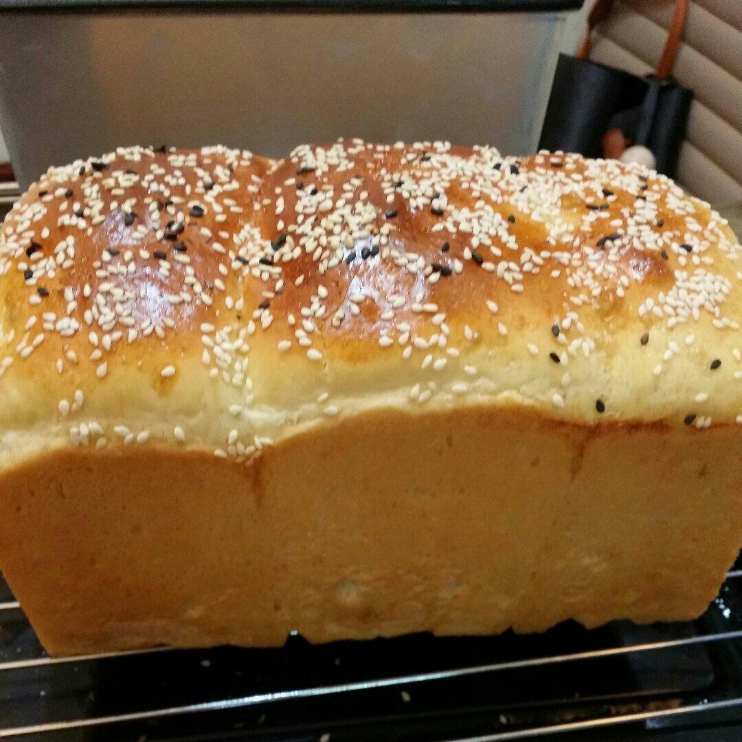 面包吐司(手工30分钟揉出手套膜)