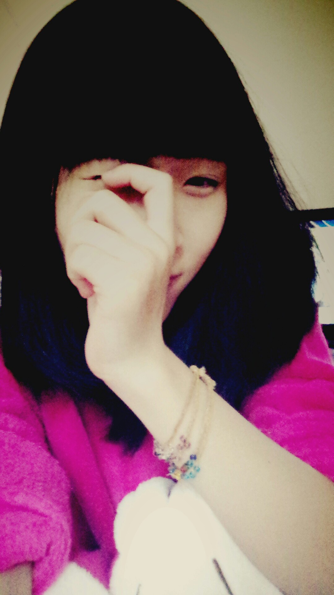 海边的风吹乱了发