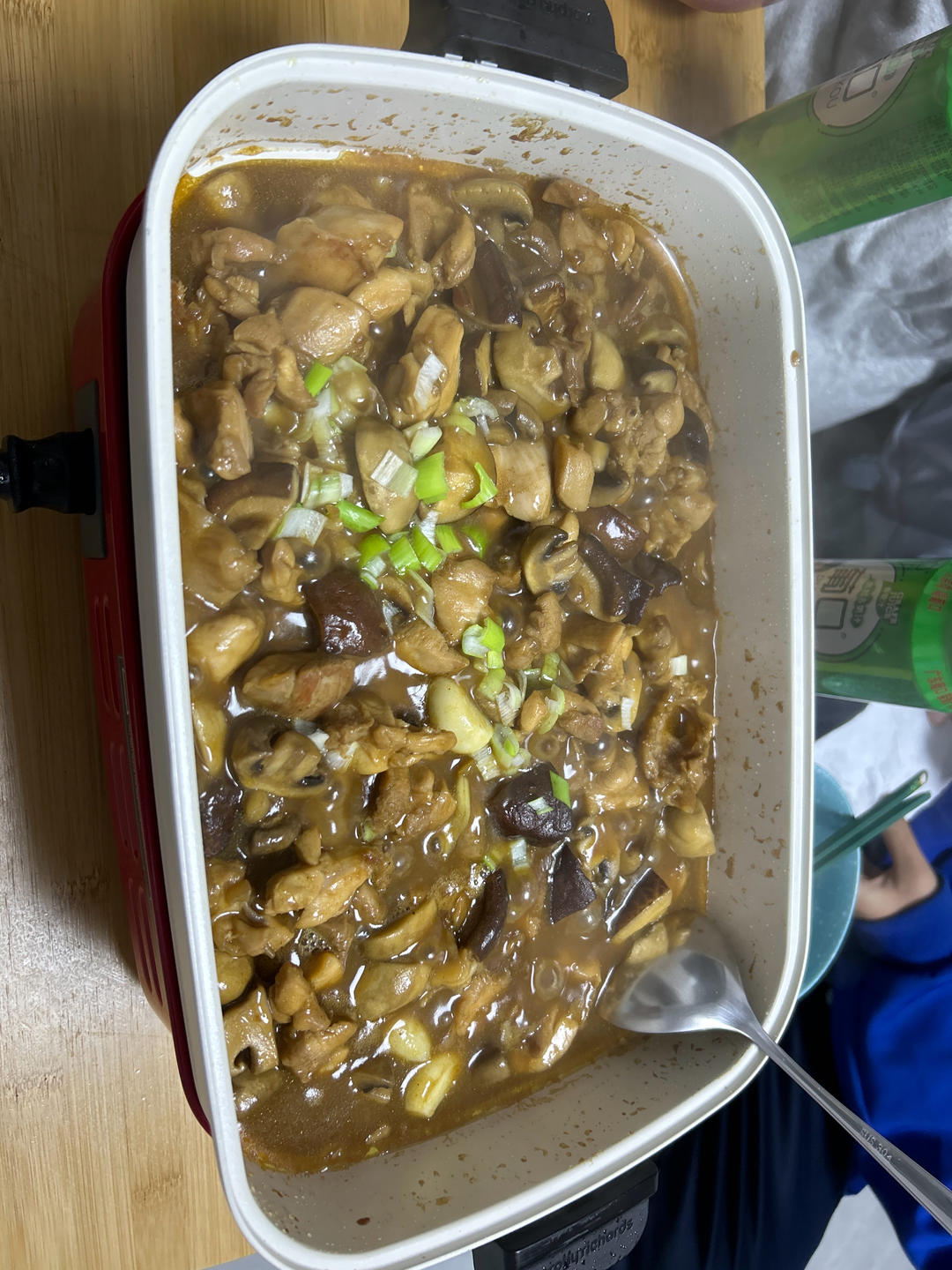 10r吃上饭 蒜香浓郁 鲜嫩爽滑 蒜香口蘑滑鸡