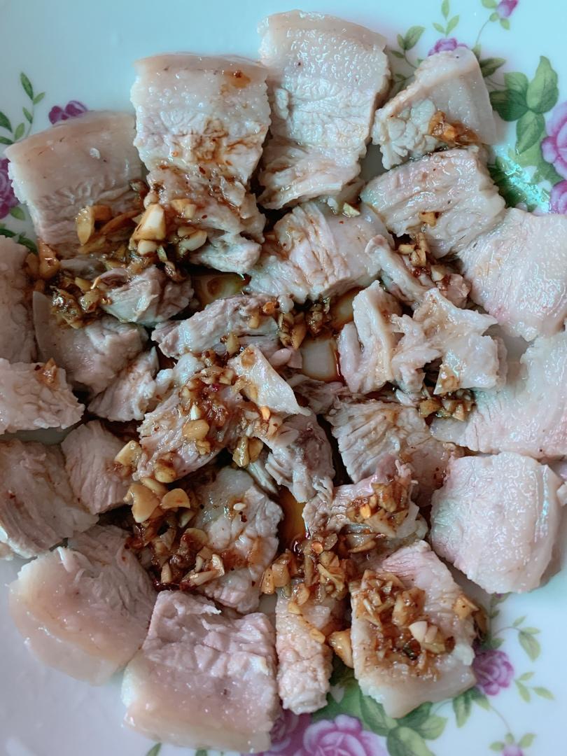 【蒜泥白肉】