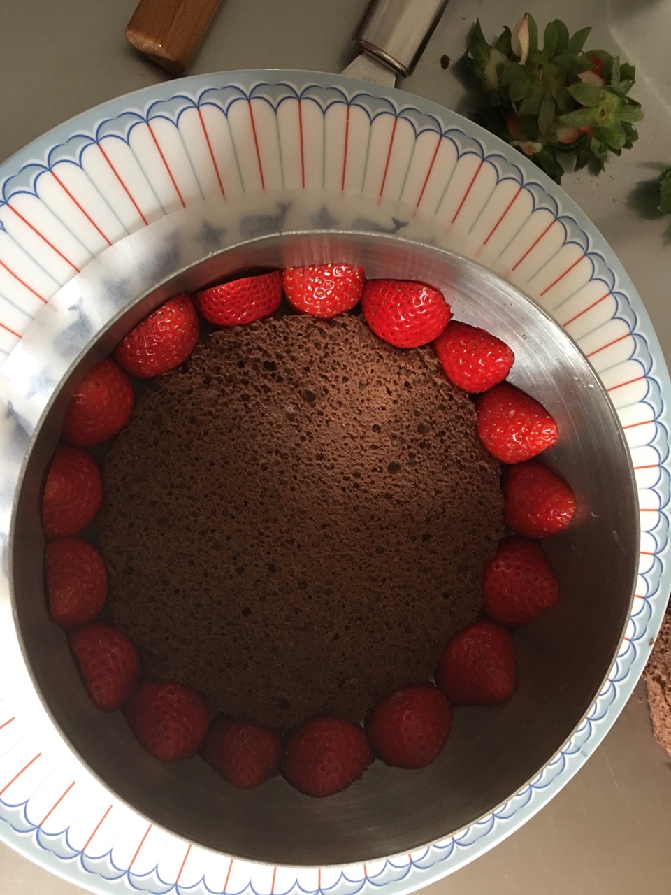 草莓乳酪慕斯~巧克力蛋糕夹层的做法 步骤10