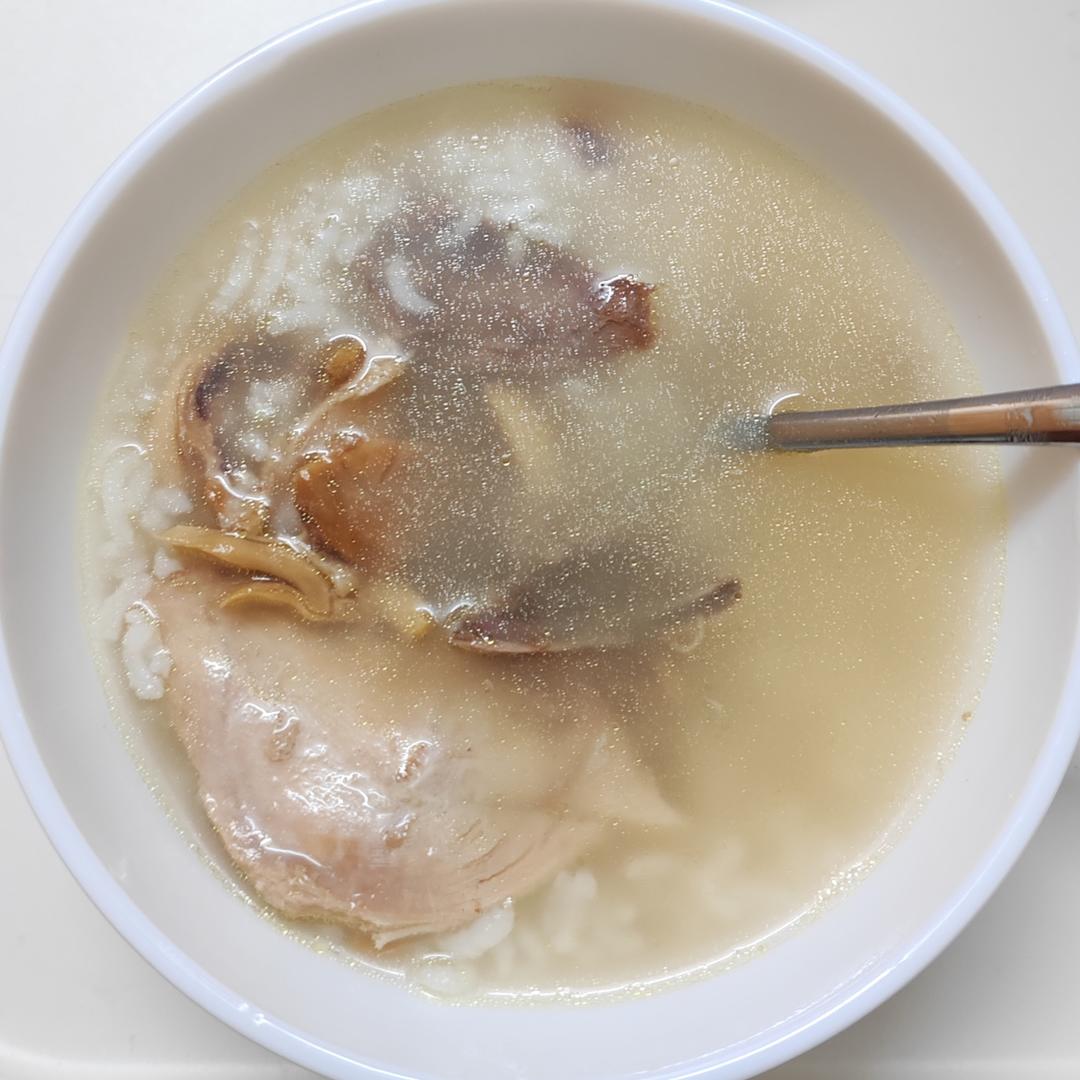 超级养生——墨鱼炖鸡汤