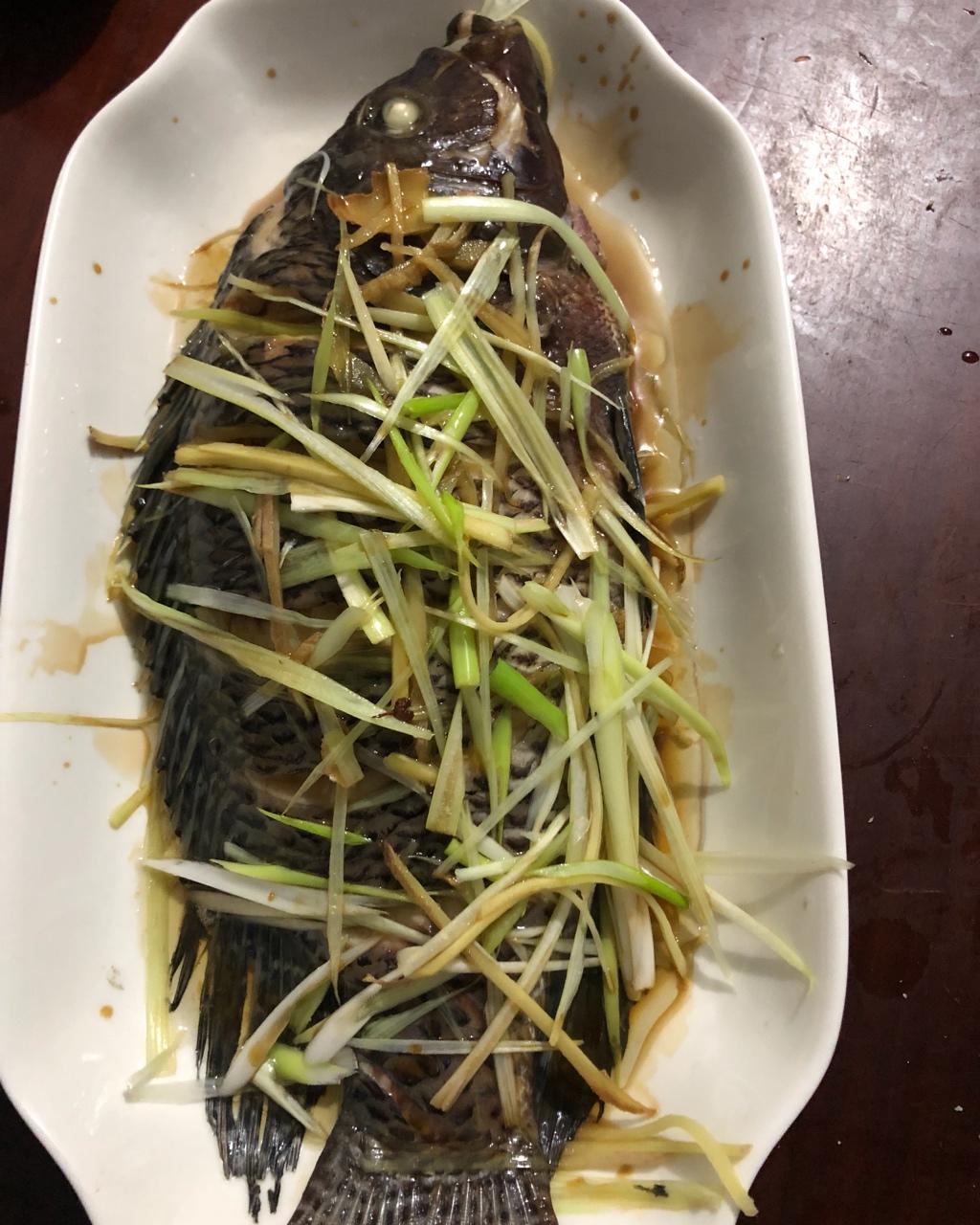 清蒸鱼～娃爸一招儿鲜(附小视频)