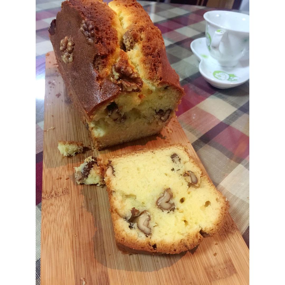 核桃仁重磅蛋糕