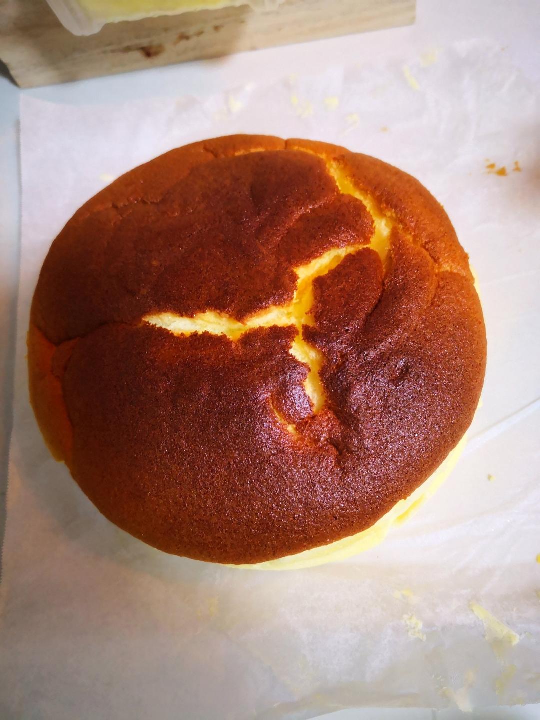 不开裂不回缩不掉皮的酸奶水浴法蛋糕