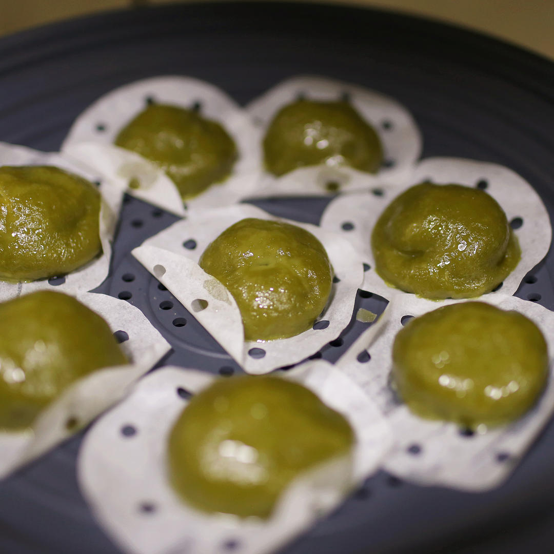 网红青团～～咸蛋黄肉松青团