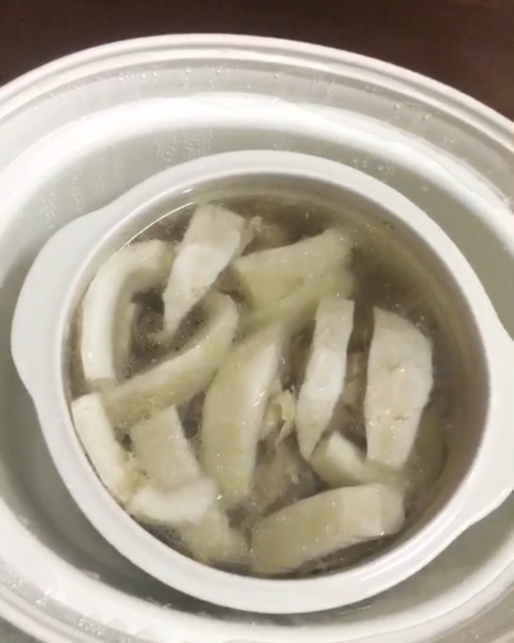 海底椰煲猪骨汤