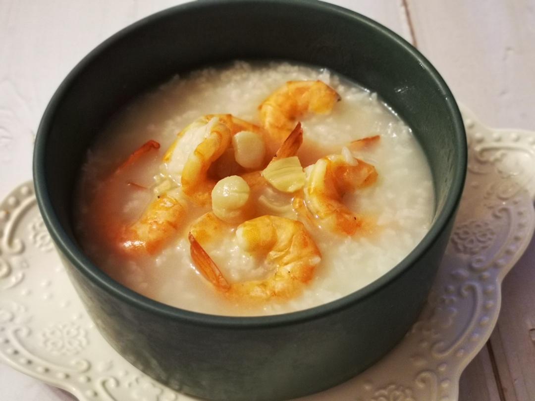 翡翠蝉本尊做的电饭煲虾贝海鲜粥