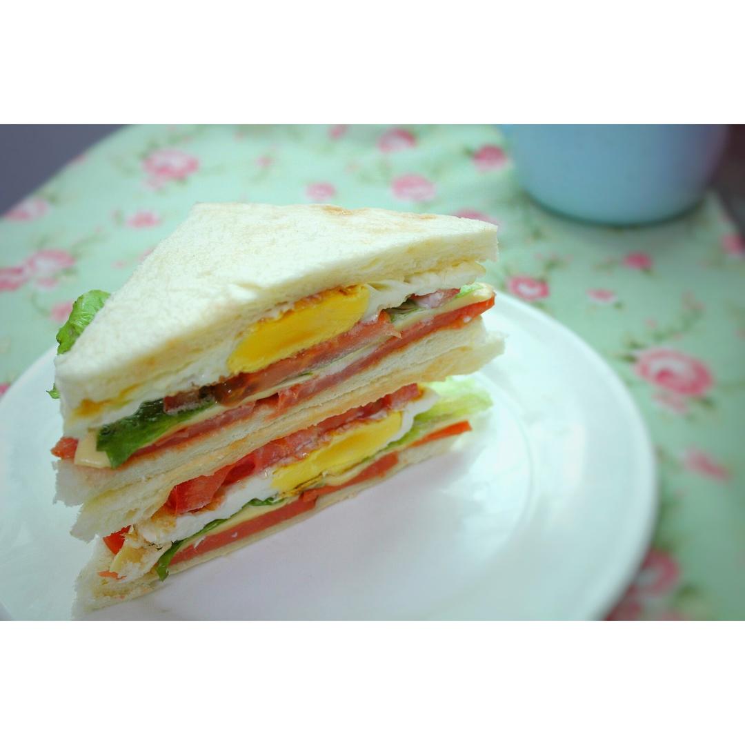 火腿芝士蛋三文治