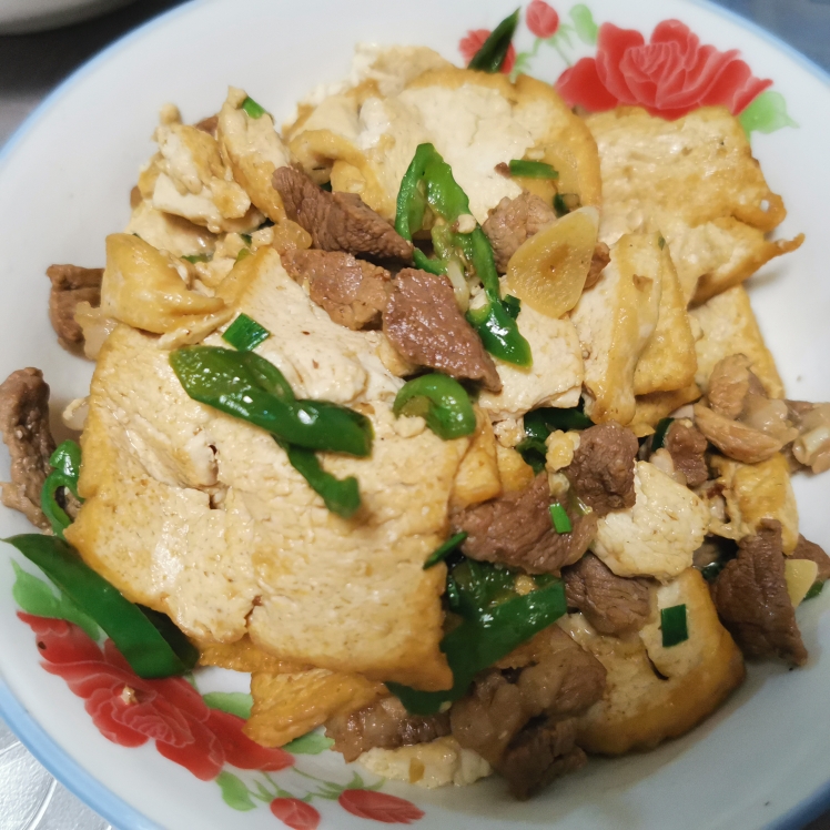 家常豆腐炒肉的做法 步骤6