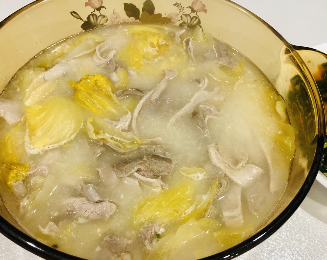 热心市民陆小姐做的经典潮汕菜咸菜猪肚汤