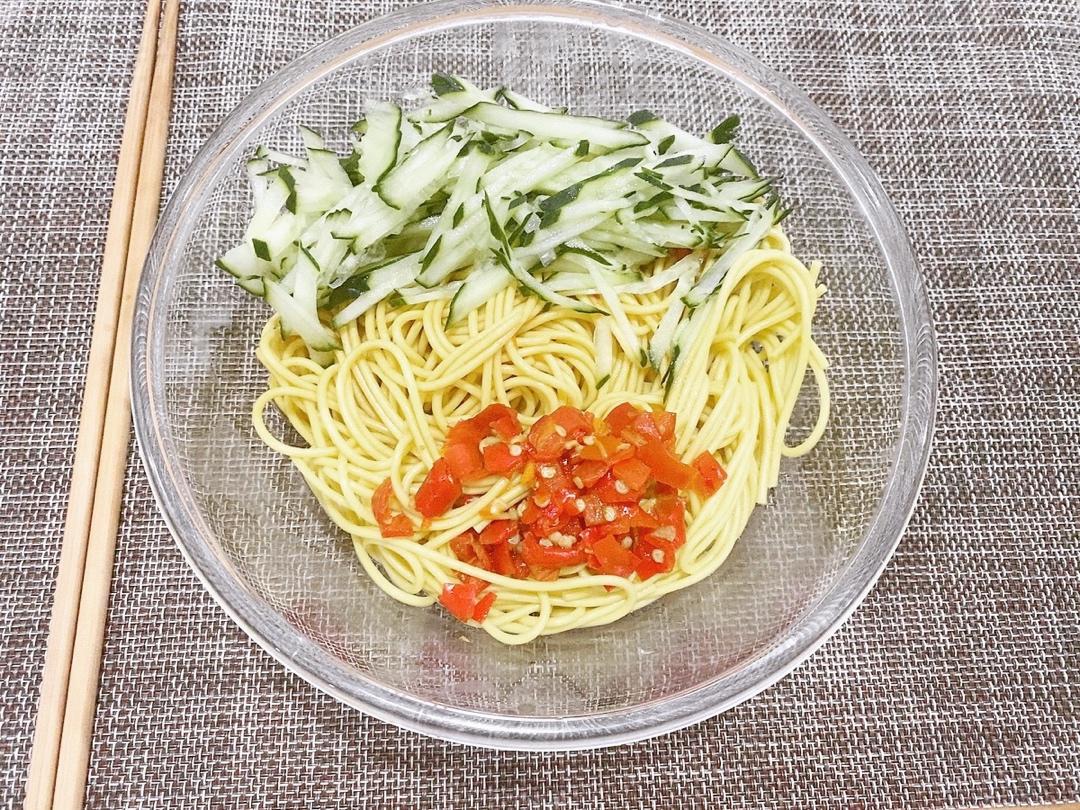 凉拌碱水面