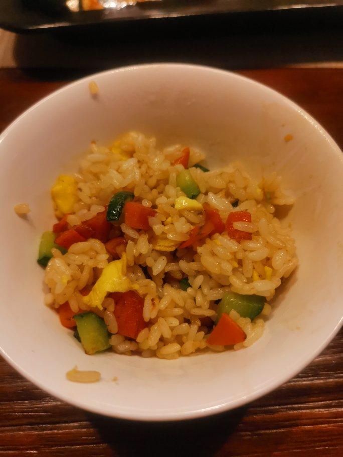 万物皆可炒的无敌炒饭，馋哭邻居家的小孩