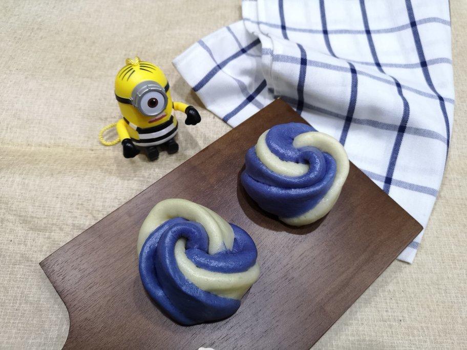 蓝色妖姬双色花卷