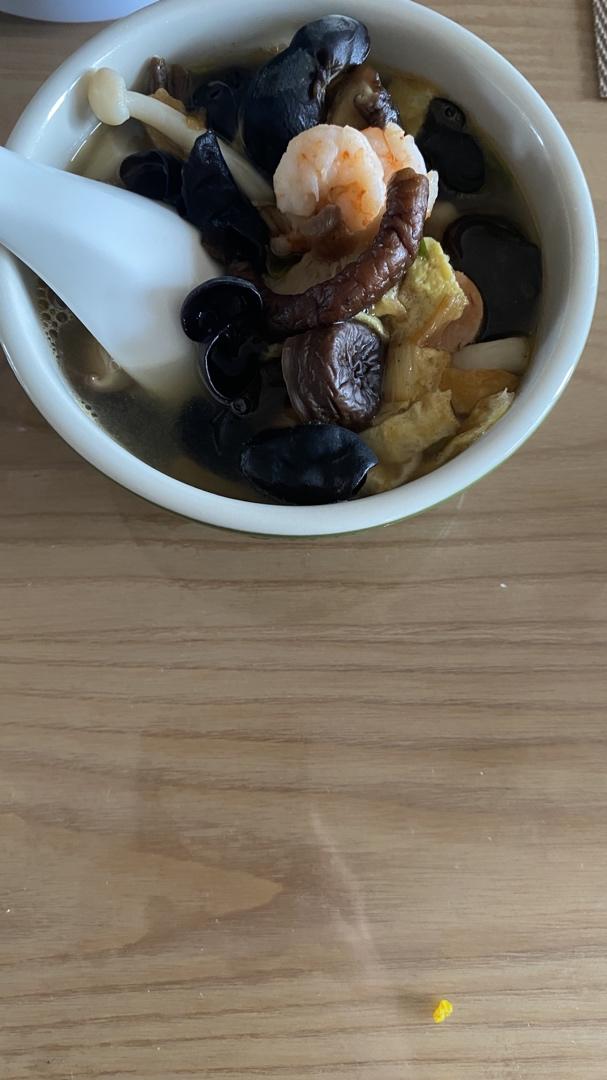 鲜味菌菇汤