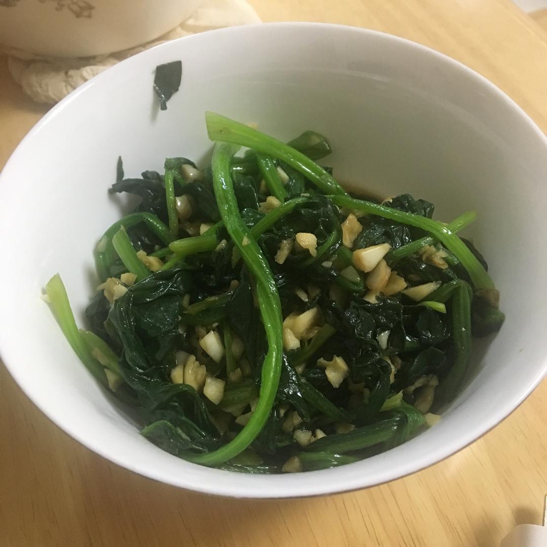 蒜蓉炒菠菜