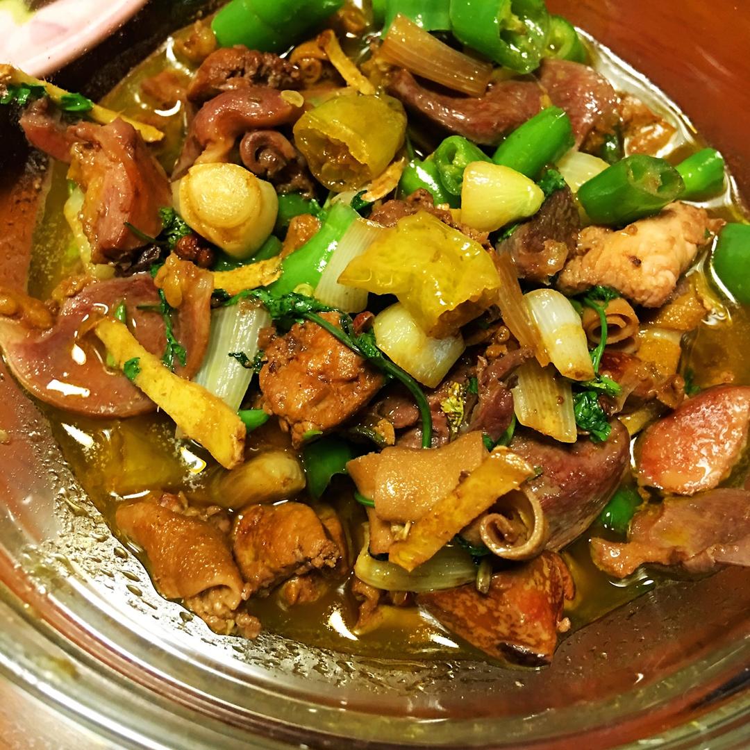 爆炒香辣鸡杂