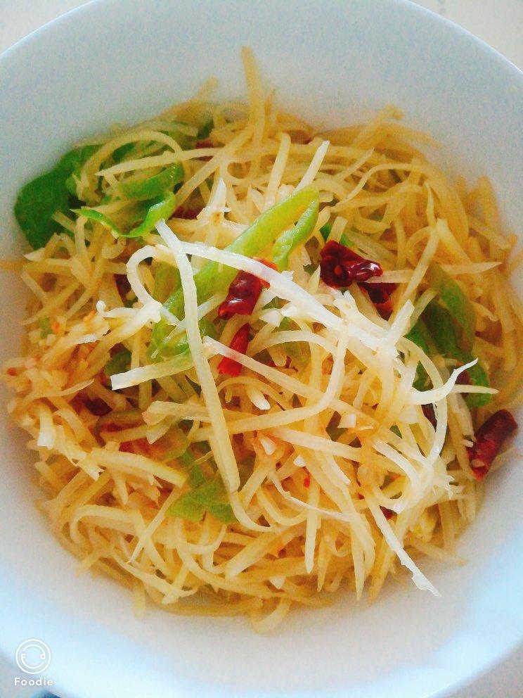 酸辣土豆丝-不用再愁不辣不酸了