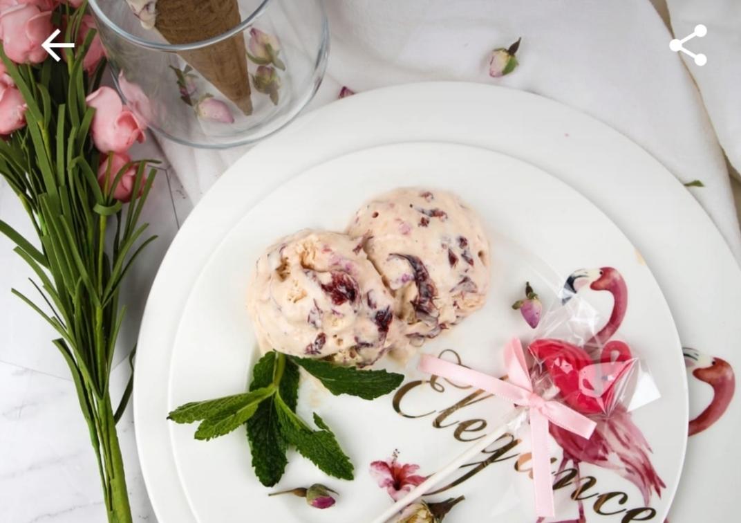 火烈鸟玫瑰草莓冰激凌，冰激凌的滋味