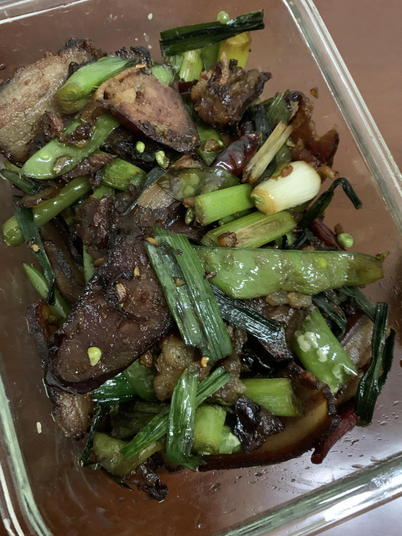 蒜苗炒腊肉