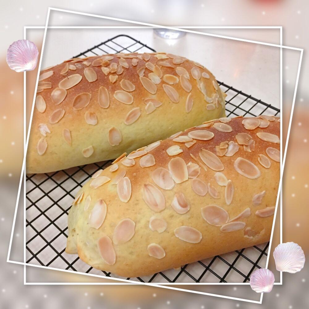 全麦肉松面包卷