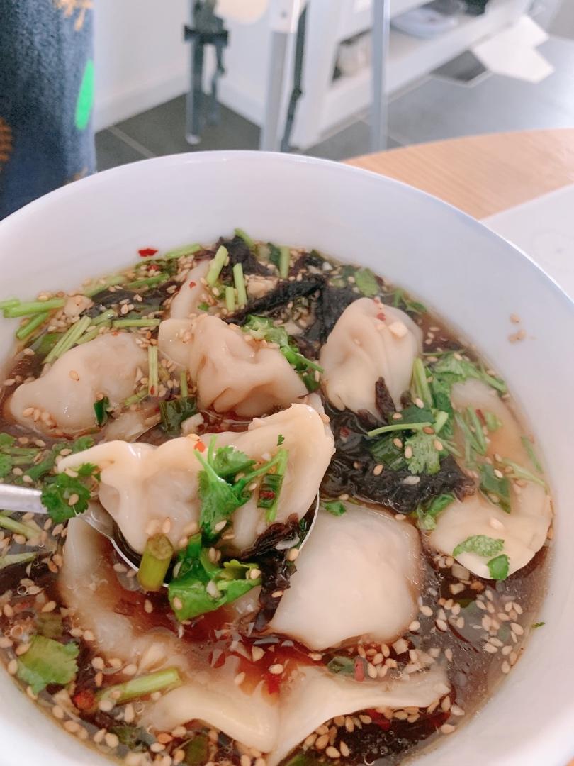 🔥好吃到汤汁都不剩❗️酸汤馄饨❗️