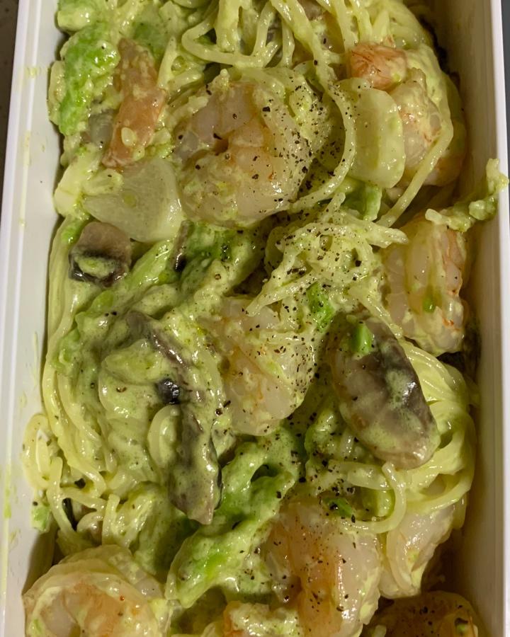 虾仁牛油果意面