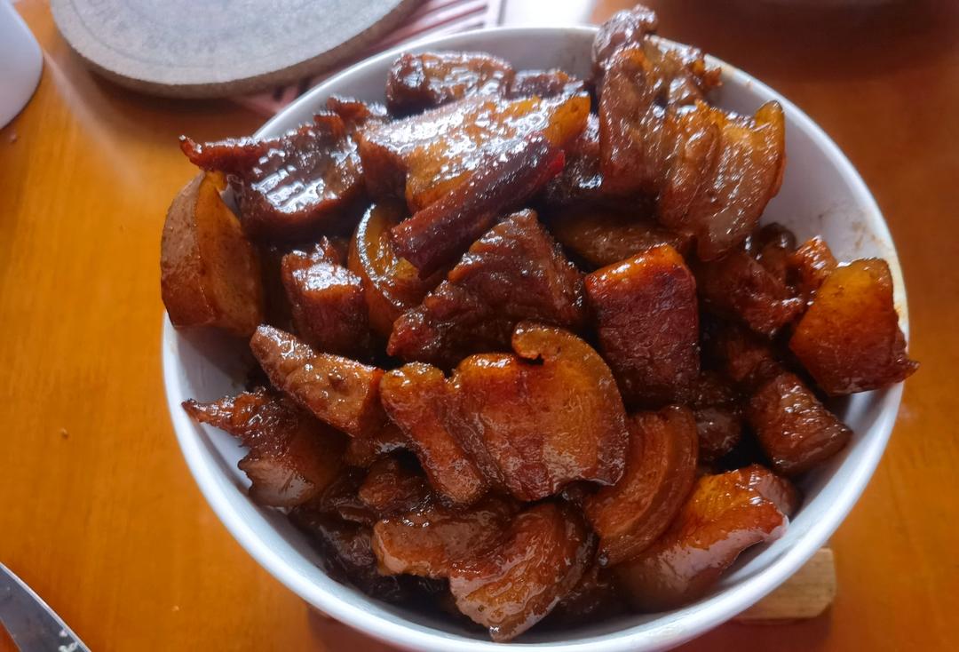 不焯水不放油的家常红烧肉