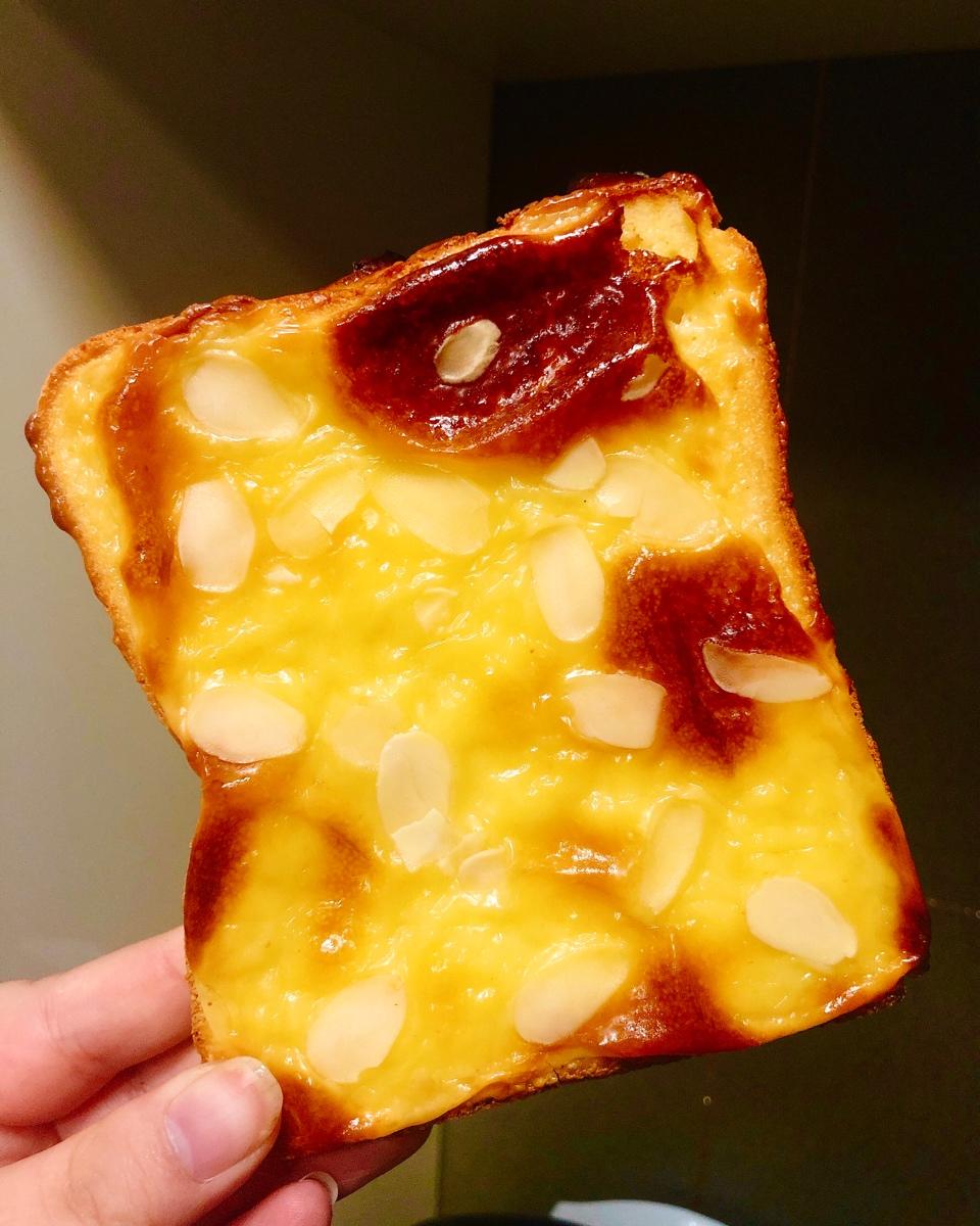 闭着眼都能学会的【岩烧乳酪吐司】