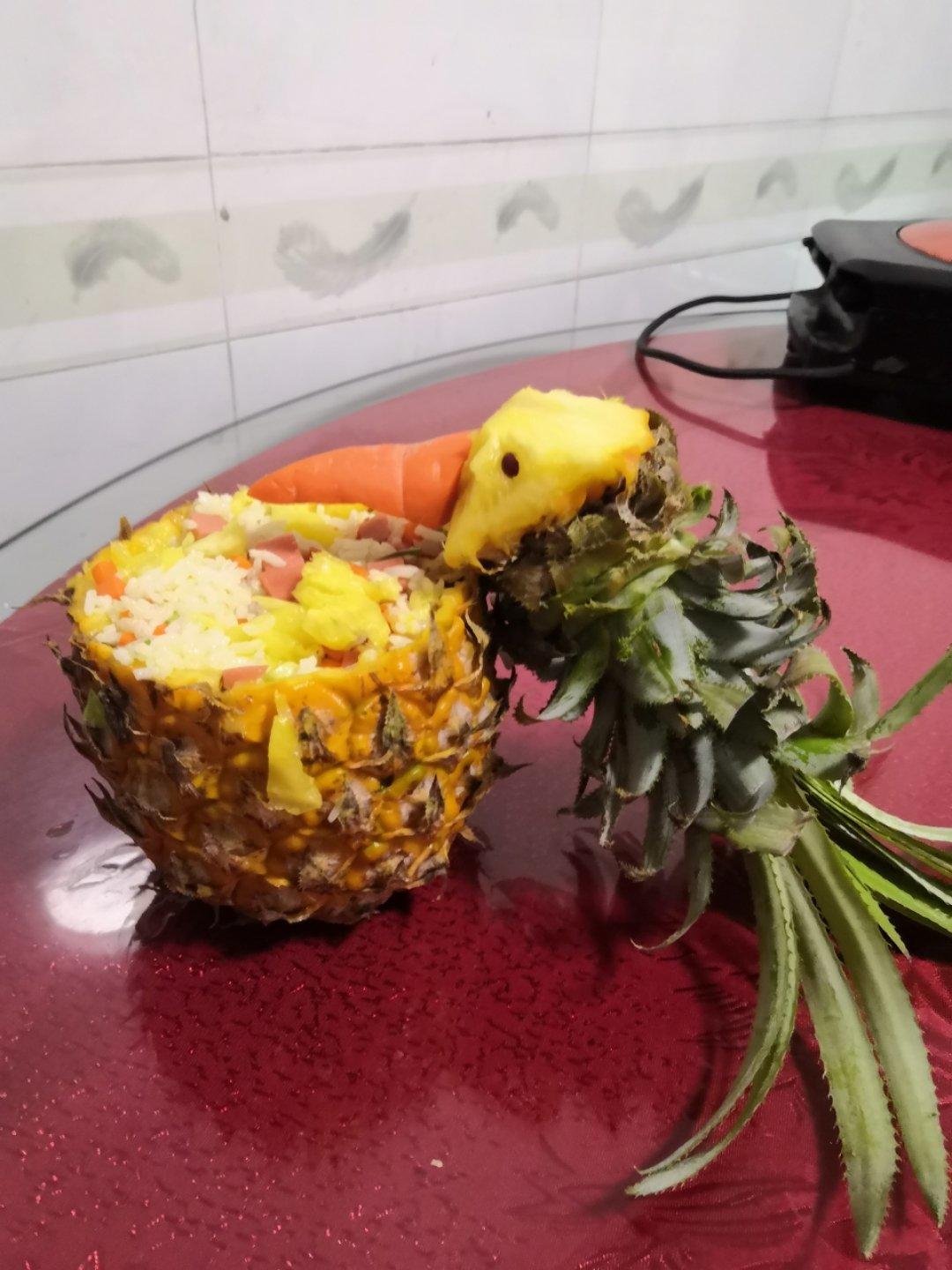 鸟语花香菠萝炒饭