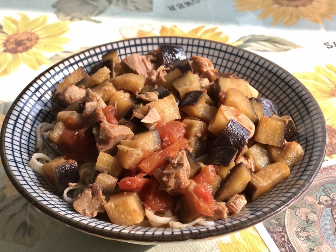 西红柿茄子肉丁打卤面