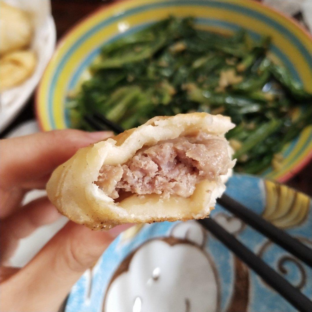 猪肉芹菜馅饼
