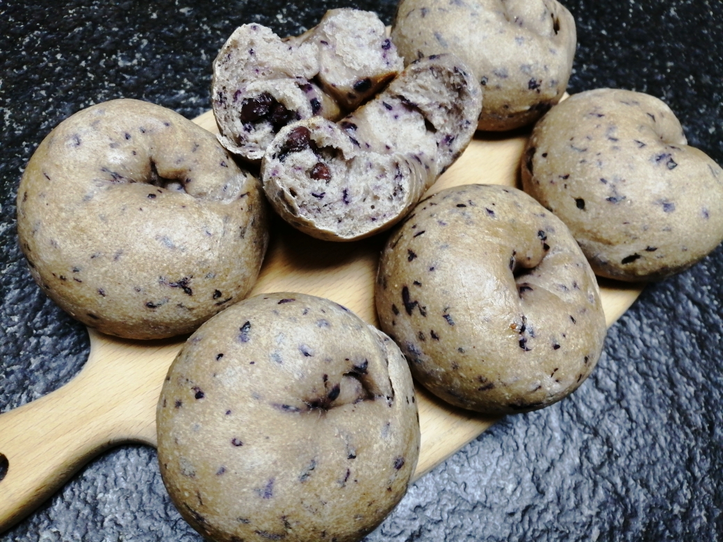 无油低糖隔夜冷藏发酵蓝莓面包的做法