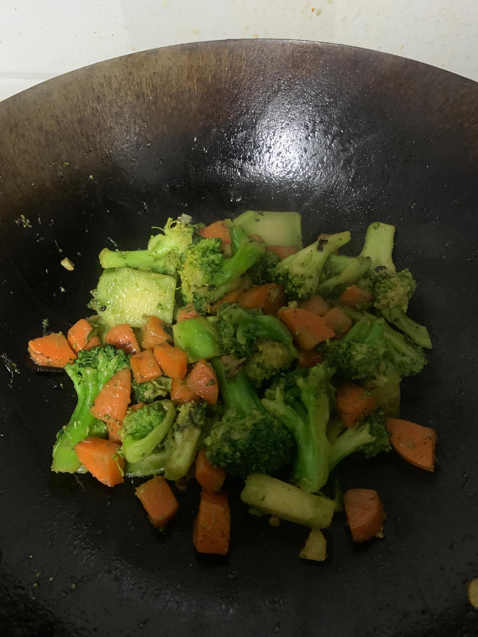 吃不胖的西兰花木耳炒火腿~~~美味、减脂、补充蛋白