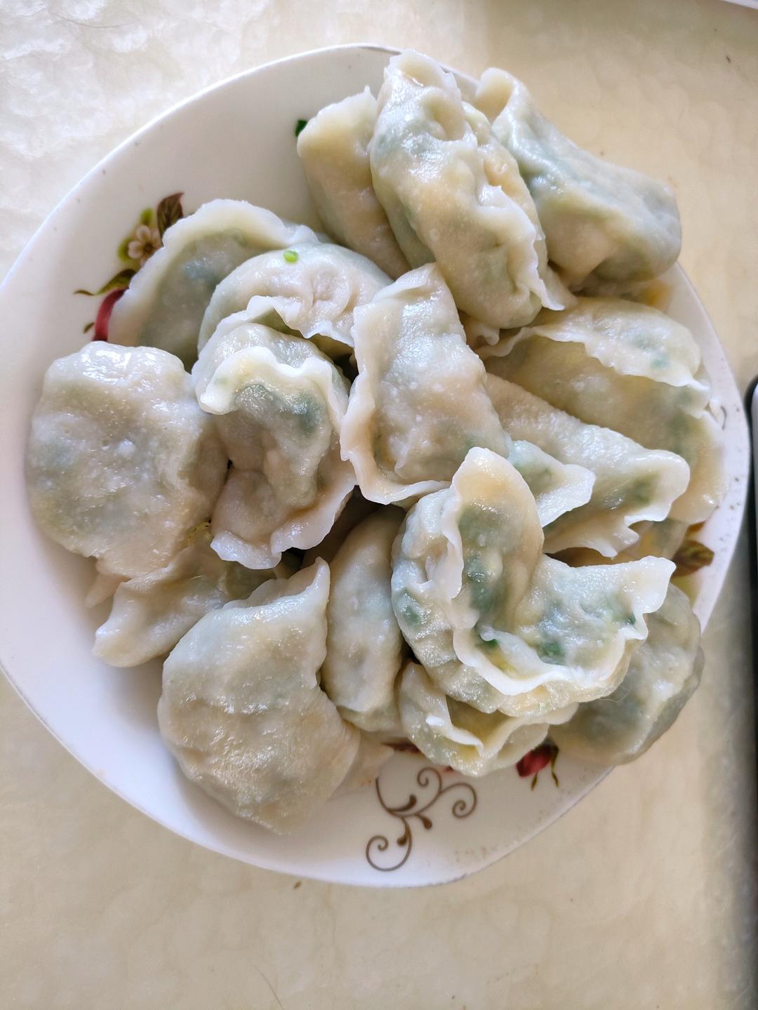 经典的韭菜鸡蛋馅儿饺子 怎么吃都不会腻