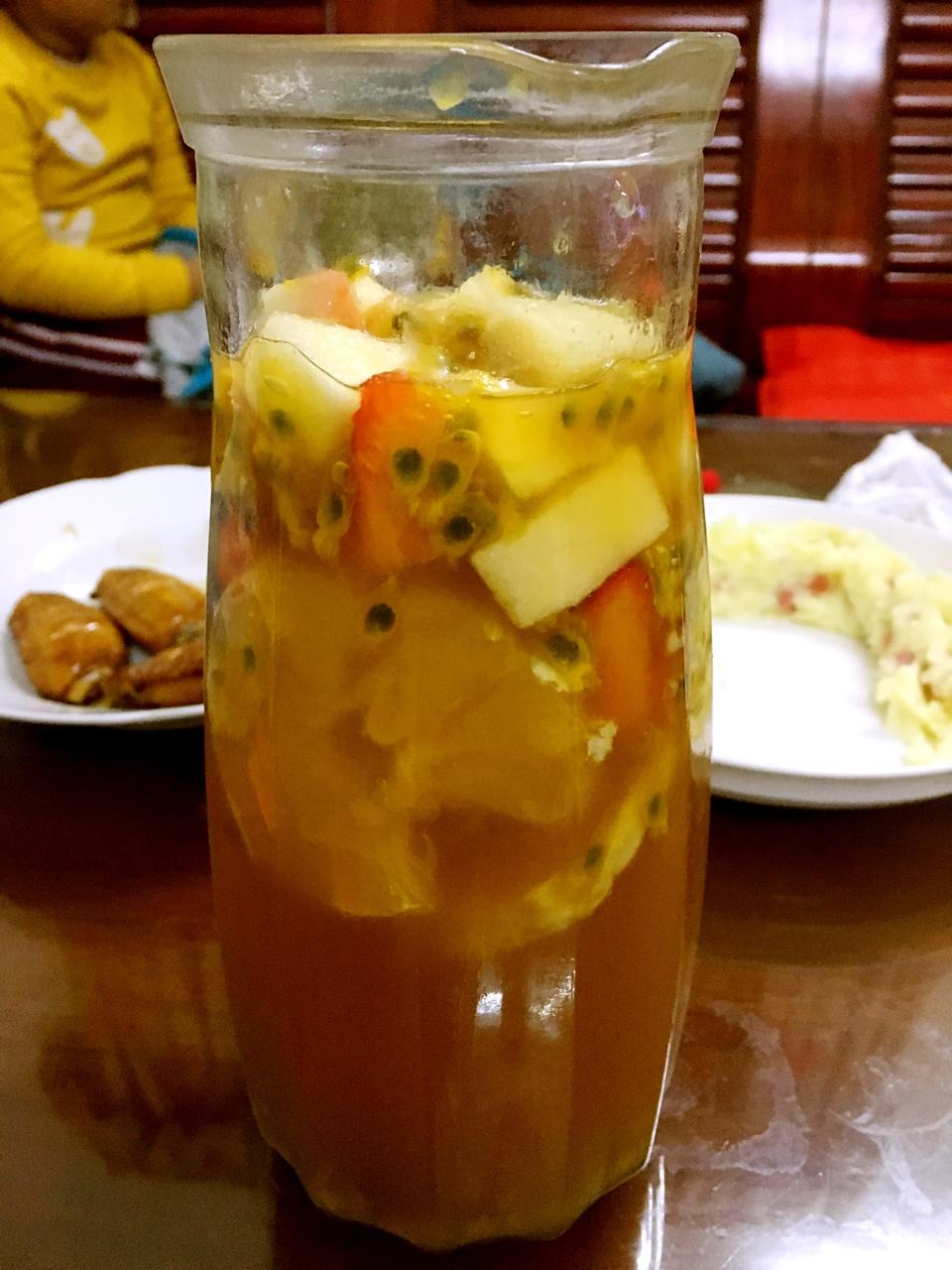 小n妈咪做的满杯水果茶